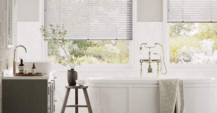 venetian blind in a bathroom