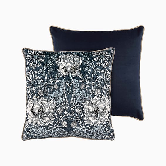 thumbnail image 2 of William Morris Tulip Flowers Tapestry Cushion - 18x18 Decorative Pillow, Black 2 of 5